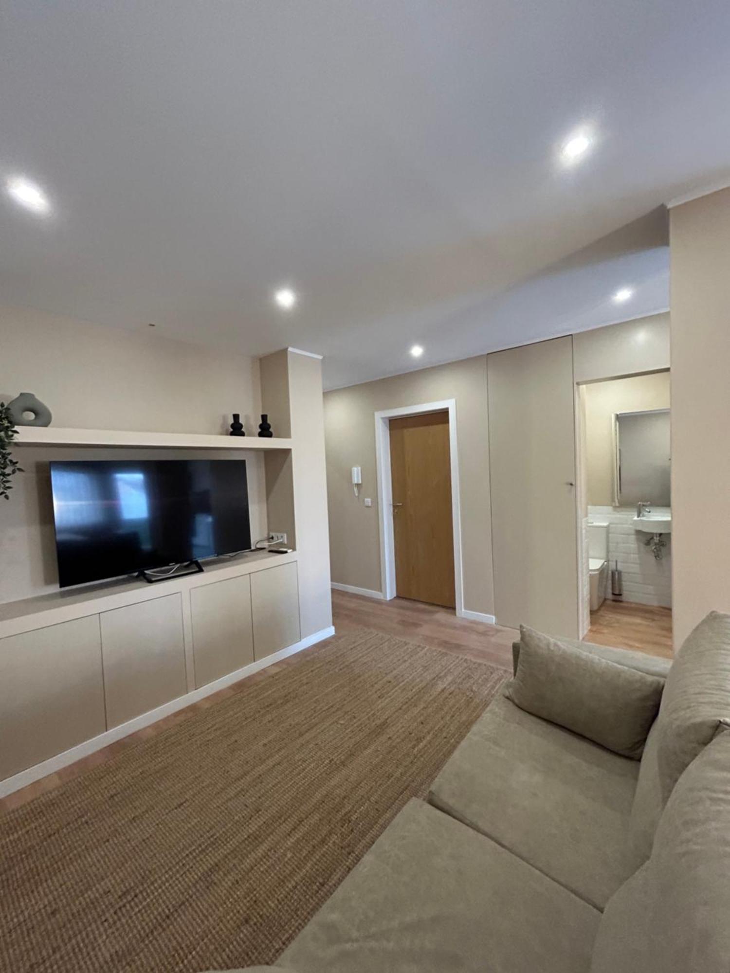 Oporto Near Family Apartments - Free Parking Εξωτερικό φωτογραφία
